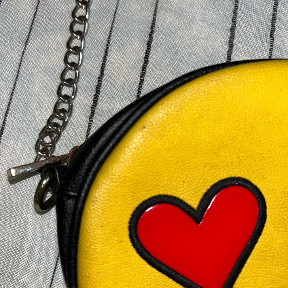 Olivia Miller Yellow and black smiley face crossbody bag - Picture 3 of 7